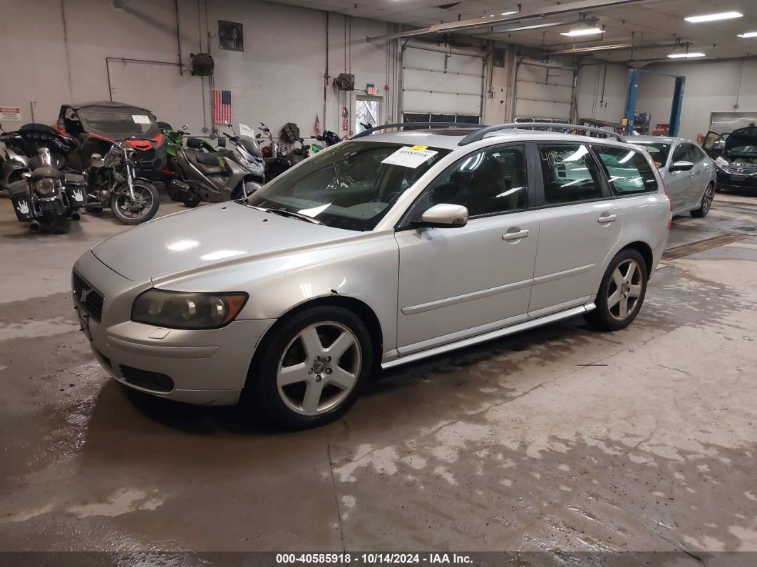 2005 VOLVO V50 T5 Silver  Gasoline YV1MW682552070172 photo #3