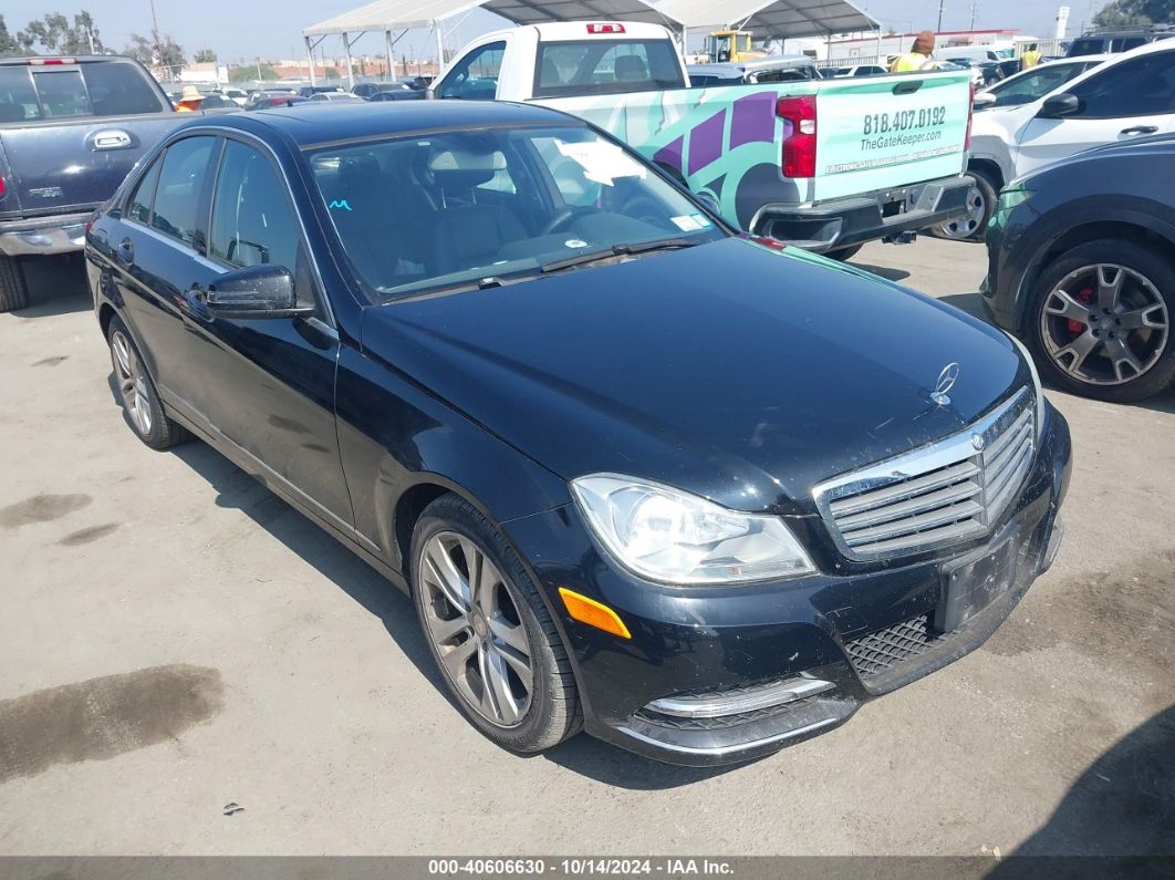 2013 MERCEDES-BENZ C 300 LUXURY 4MATIC/SPORT 4MATIC Black  Gasoline WDDGF8AB8DA870743 photo #1