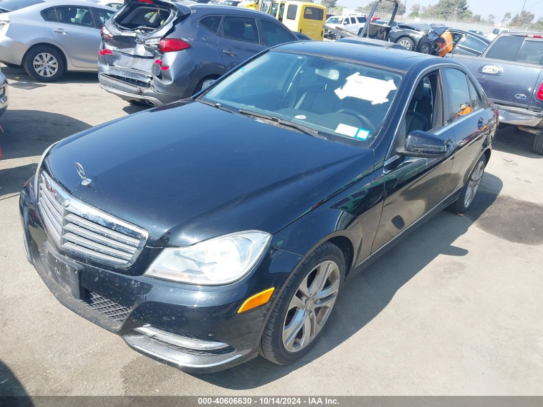 2013 MERCEDES-BENZ C 300 LUXURY 4MATIC/SPORT 4MATIC Black  Gasoline WDDGF8AB8DA870743 photo #3