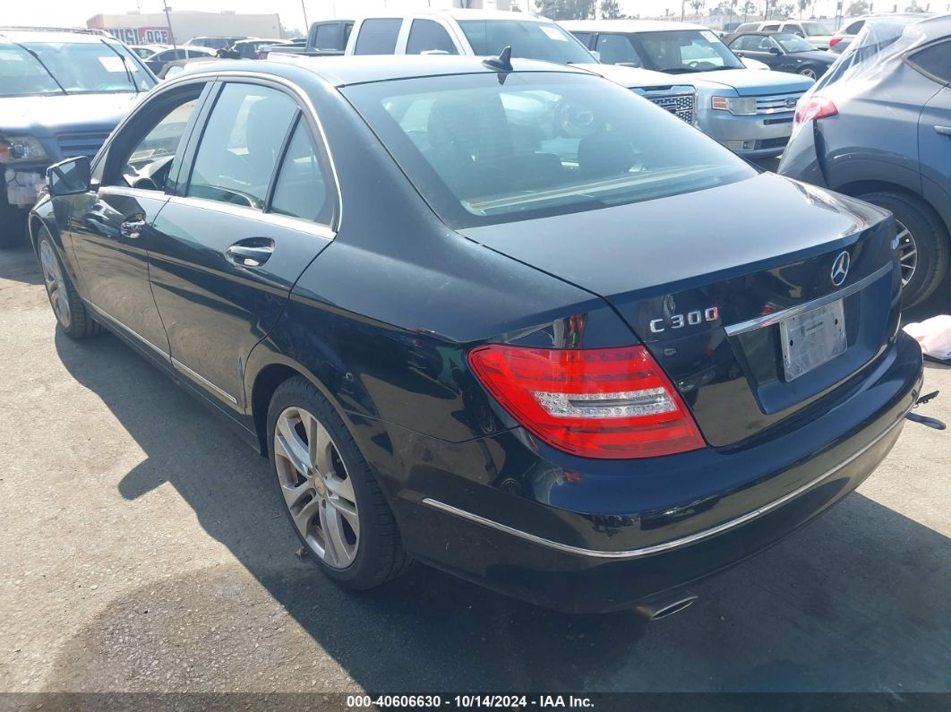 2013 MERCEDES-BENZ C 300 LUXURY 4MATIC/SPORT 4MATIC Black  Gasoline WDDGF8AB8DA870743 photo #4