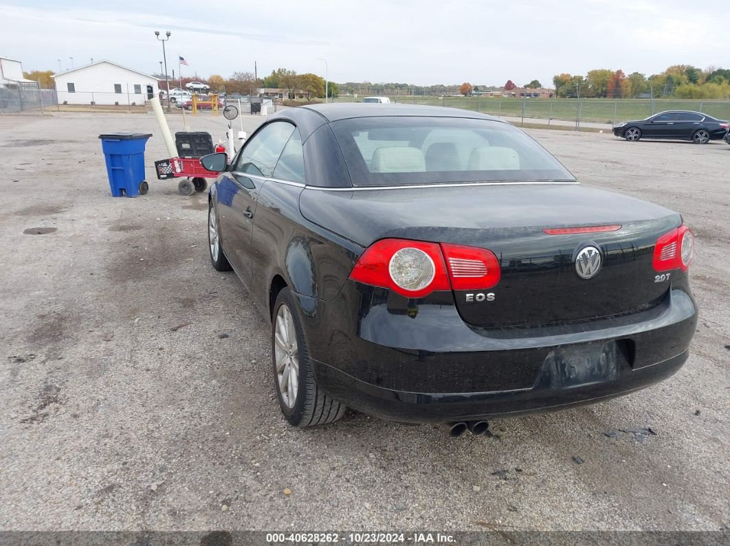 2011 VOLKSWAGEN EOS KOMFORT Black  Gasoline WVWAW7AH3BV003772 photo #4