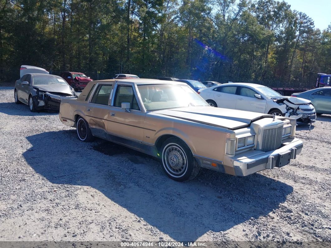 1986 LINCOLN TOWN CAR Gold  Gasoline 1LNBP96F4GY686295 photo #1