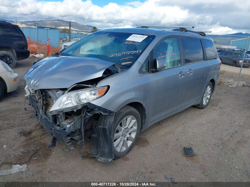 2014 TOYOTA SIENNA LIMITED 7 PASSENGER Silver  Gasoline 5TDDK3DC9ES083093 photo #3