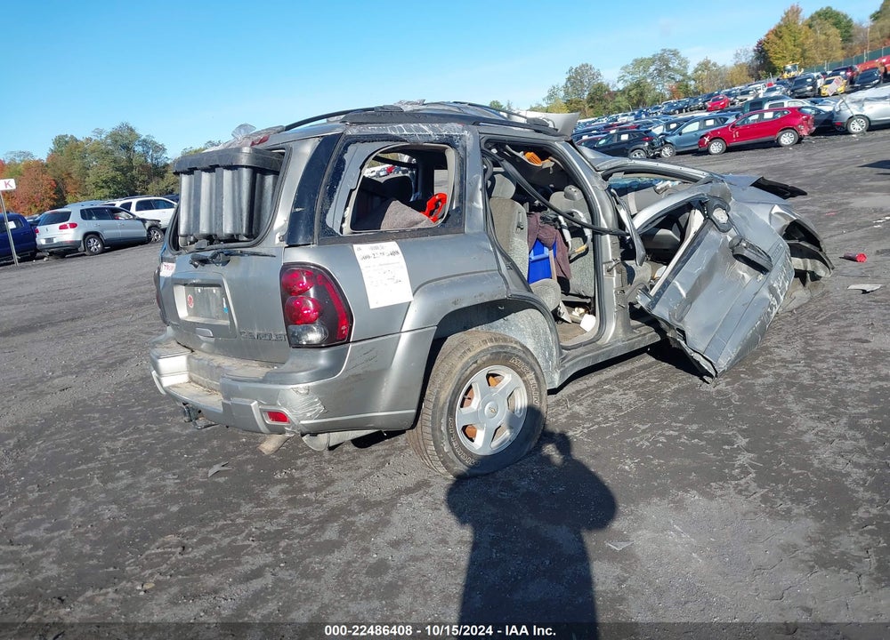 2002 CHEVROLET TRAILBLAZER LS VIN: 1GNDT13S322346814