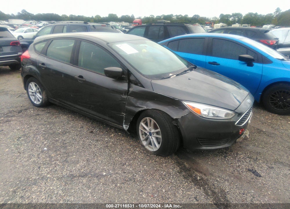 2018 FORD FOCUS SE VIN: 1FADP3K28JL262075