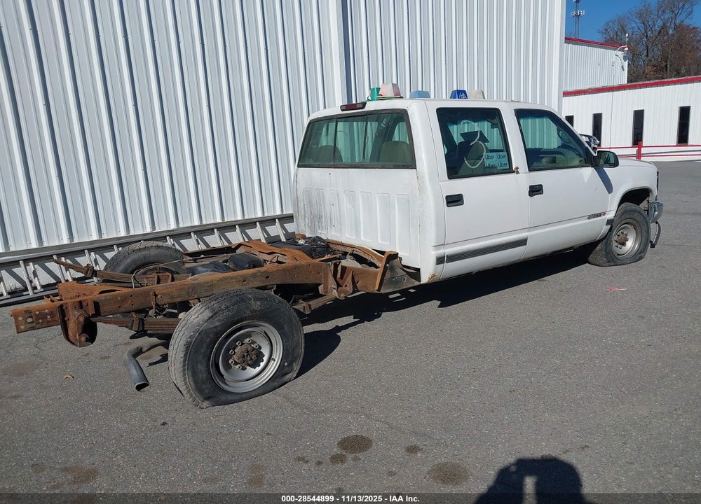 1198 CHEVY SILVERADO 3500 VIN: 1GCGC33RXWF038858