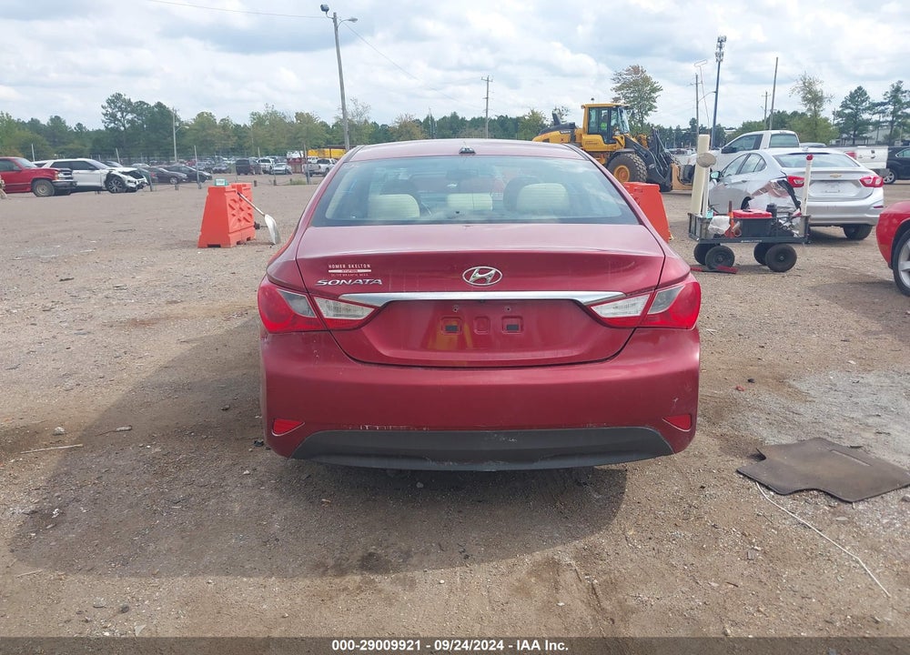 2014 HYUNDAI SONATA GLS VIN: 5NPEB4AC3EH947236
