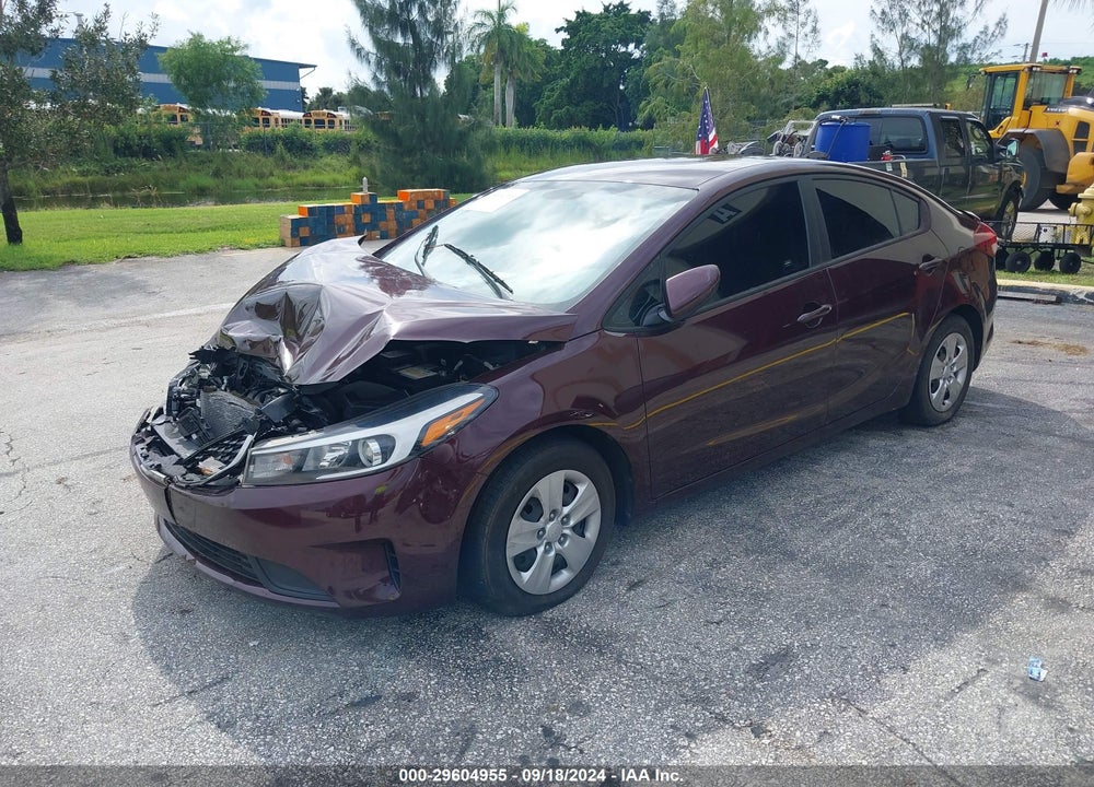 2018 KIA FORTE LX VIN: 3KPFK4A78JE258900