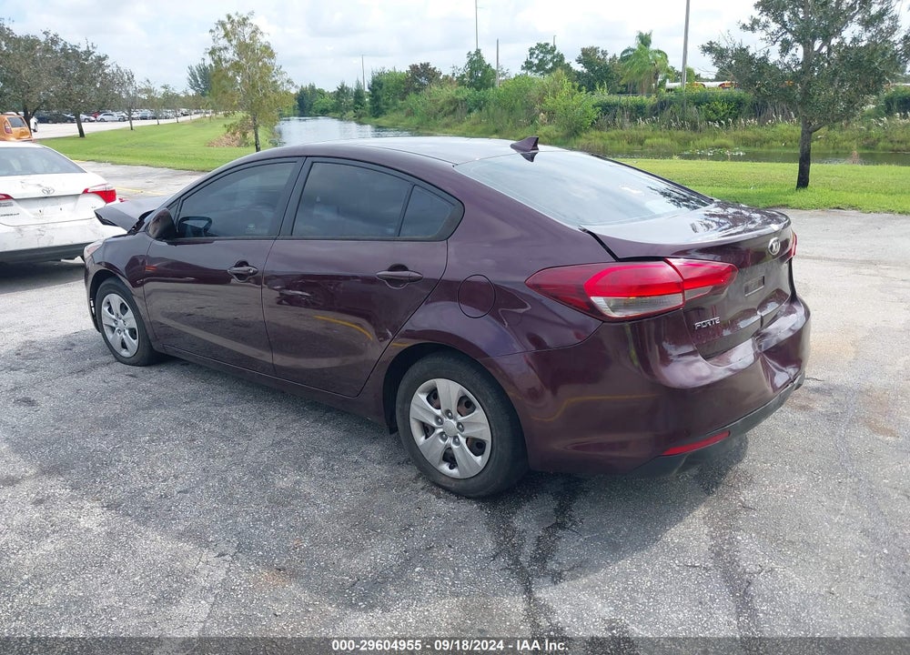 2018 KIA FORTE LX VIN: 3KPFK4A78JE258900