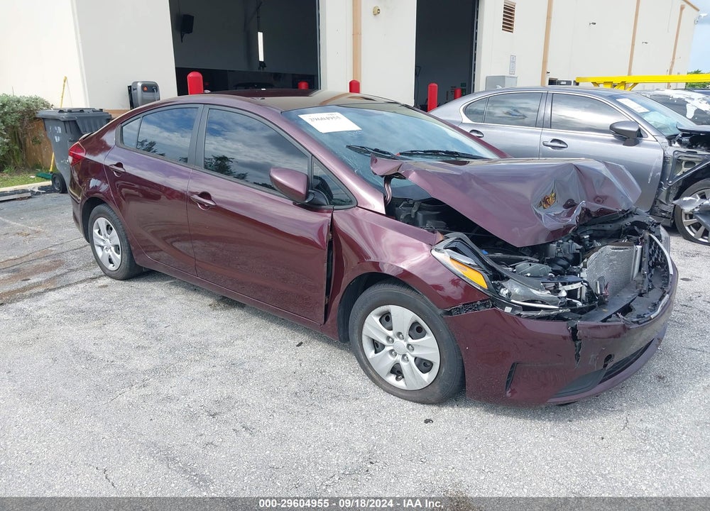 2018 KIA FORTE LX VIN: 3KPFK4A78JE258900