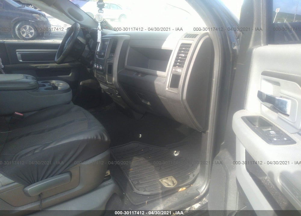 2014 RAM 1500 EXPRESS VIN: 3C6JR6AT3EG100755