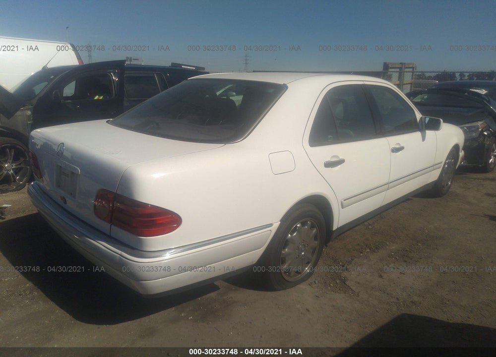 1997 MERCEDES-BENZ E-CLASS BASE (A5) VIN: WDBJF55F2VA383582