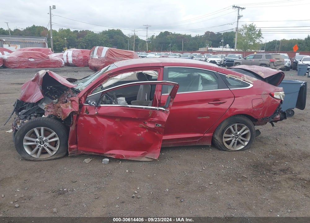 2015 HYUNDAI SONATA SE VIN: 5NPE24AF6FH141256