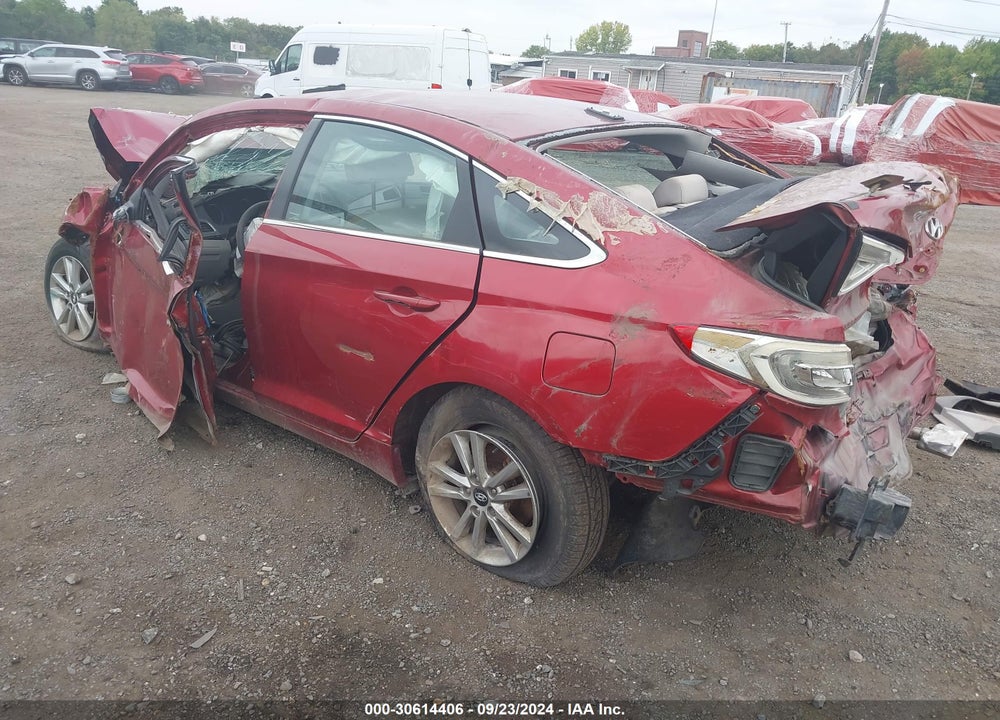 2015 HYUNDAI SONATA SE VIN: 5NPE24AF6FH141256