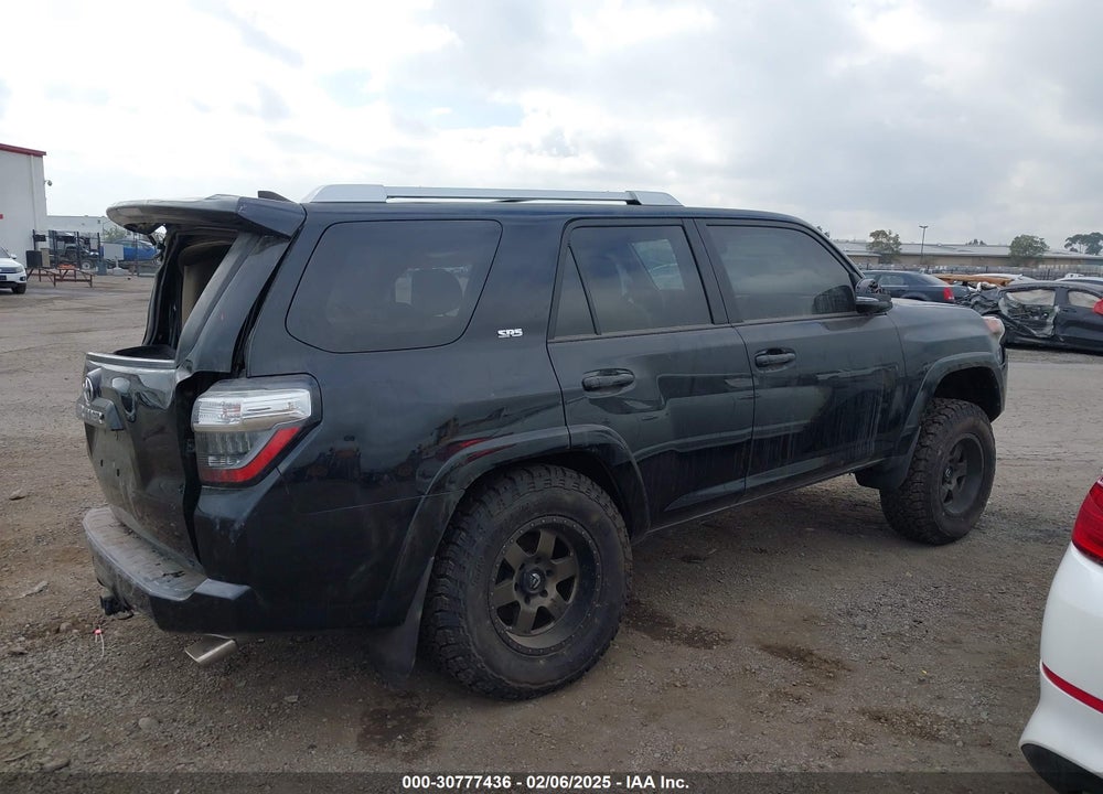 2018 TOYOTA 4RUNNER SR5 PREMIUM VIN: JTEBU5JR4J5599475