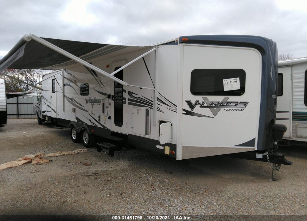 2012 V-CROSS BY FOREST RI PLATINUM M-33V FLS VIN: 4X4TVCJ21CU100969