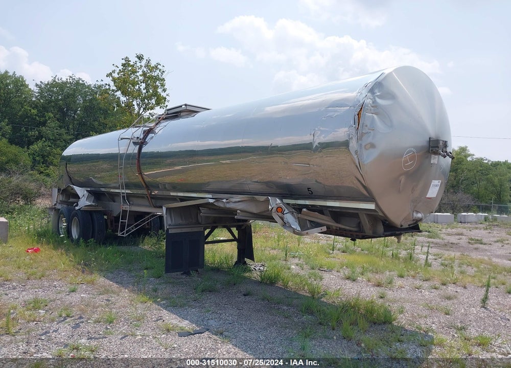 1992 WALKER STAINLESS EQUIP CO TANKER VIN: 1W9P82022N1029654