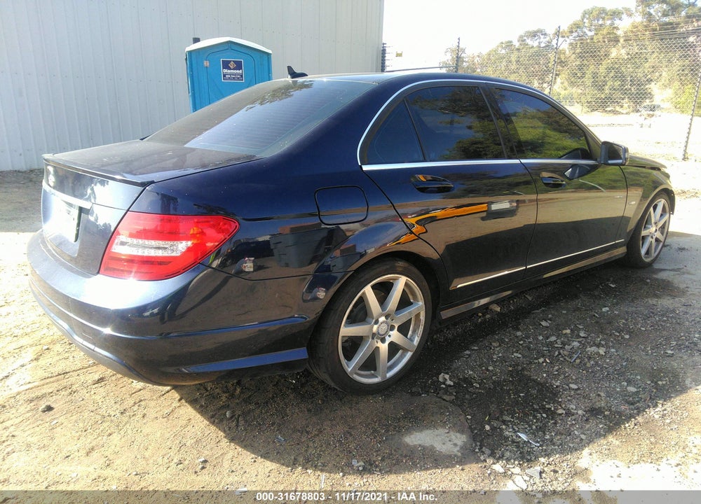 2012 MERCEDES-BENZ C 250 SPORT/LUXURY VIN: WDDGF4HB4CR216630