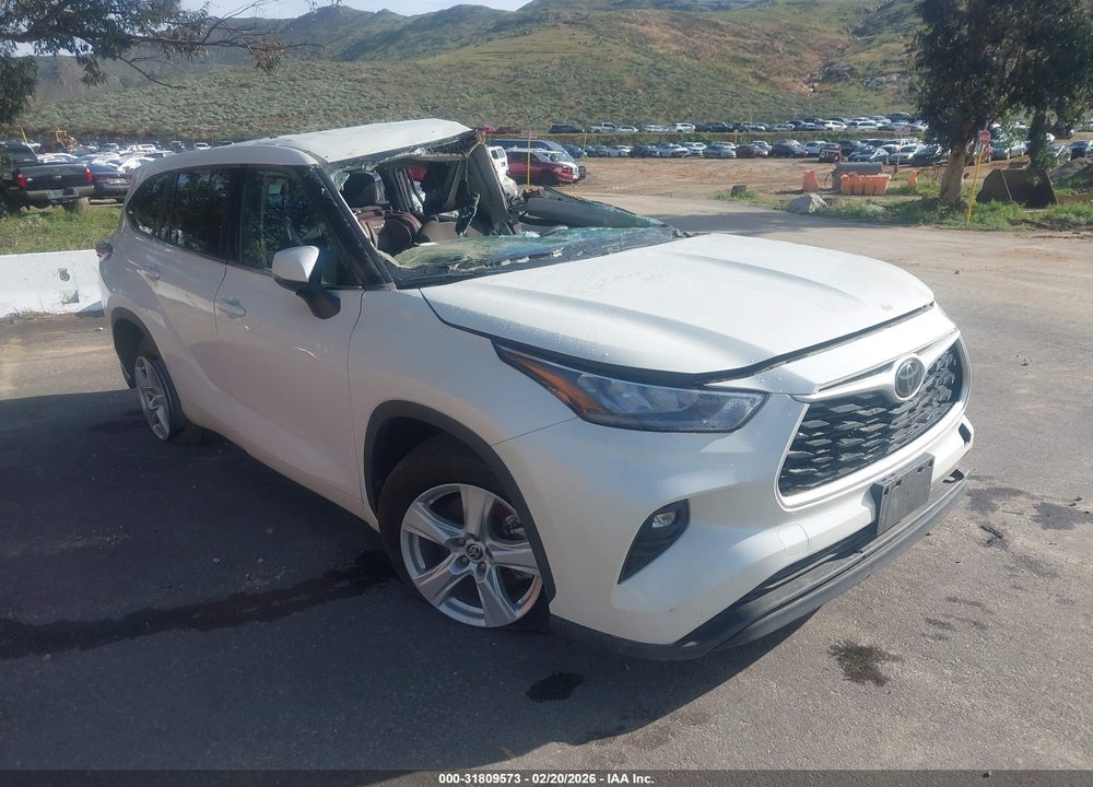 2020 TOYOTA HIGHLANDER LE VIN: 5TDZZRAH3LS505375