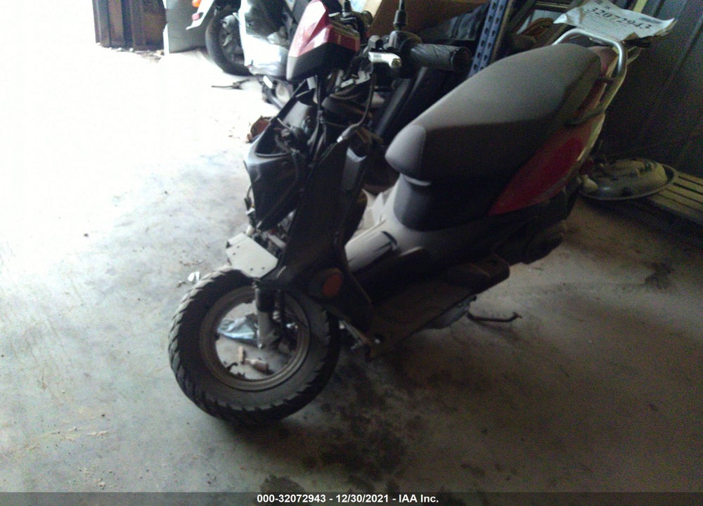 2018 YAMAHA YW50 FX VIN: RKRSA51A0JA006511