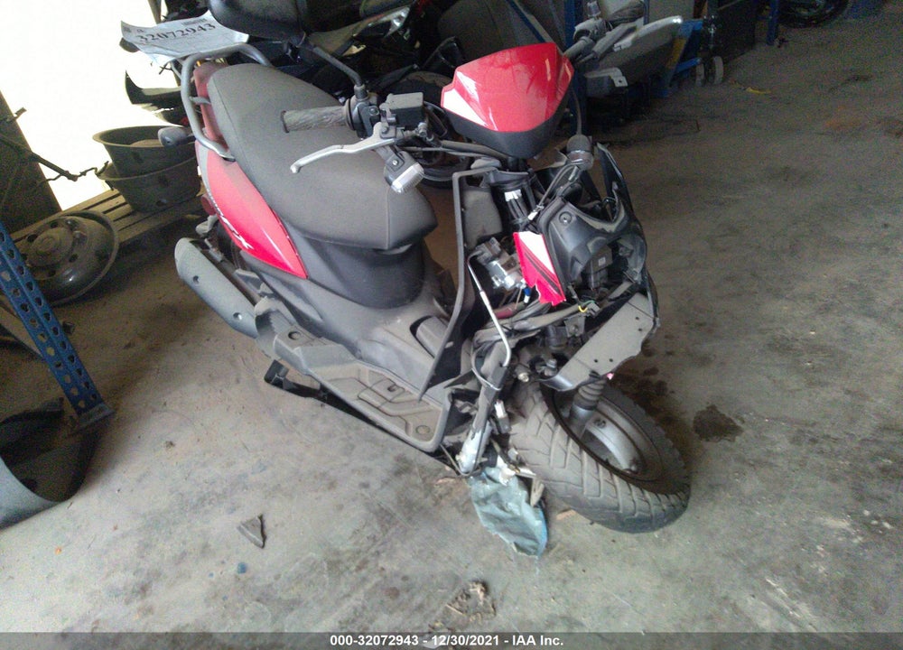 2018 YAMAHA YW50 FX VIN: RKRSA51A0JA006511
