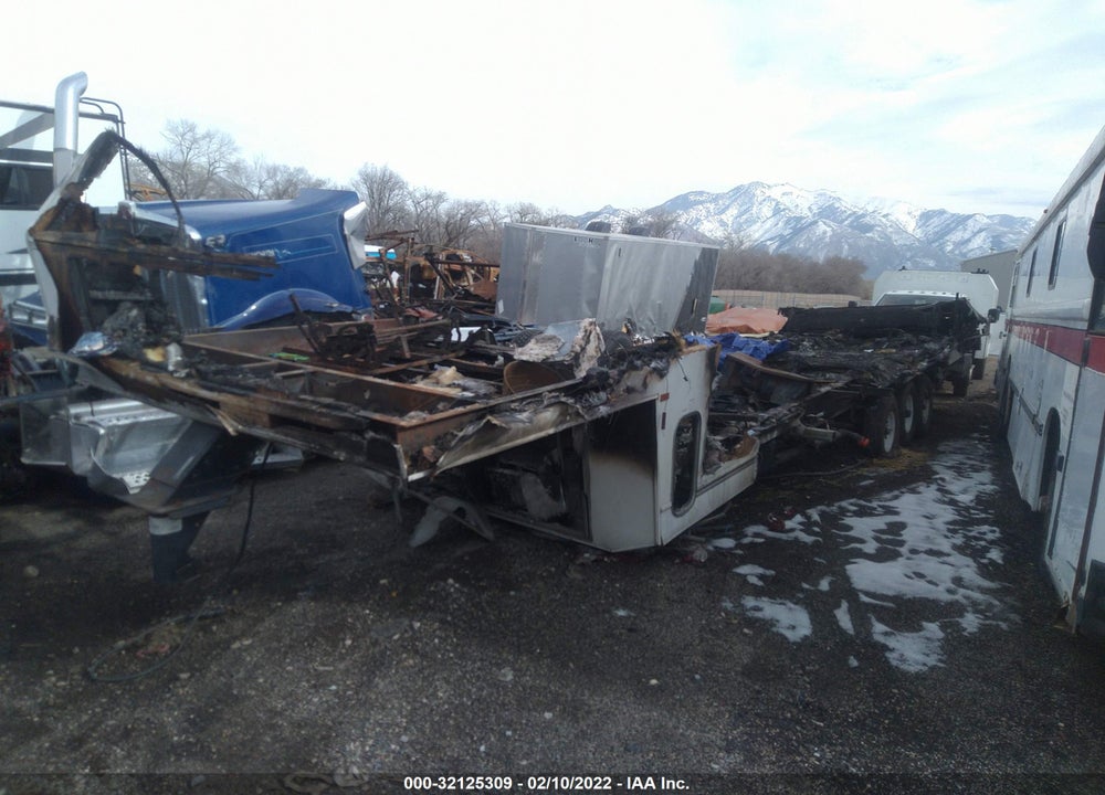 1998 KIT PATIO HAULER M-351F VIN: 1KP394F35W1389071