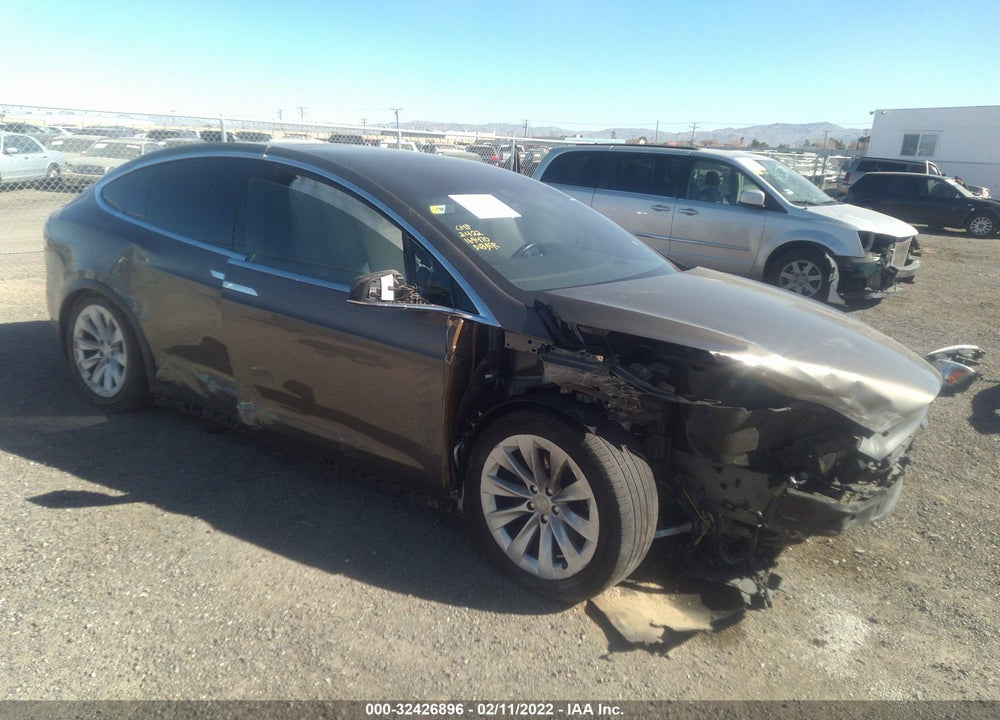 2016 TESLA MODEL X 60D/70D/75D/90D/P100D VIN: 5YJXCBE26GF025038