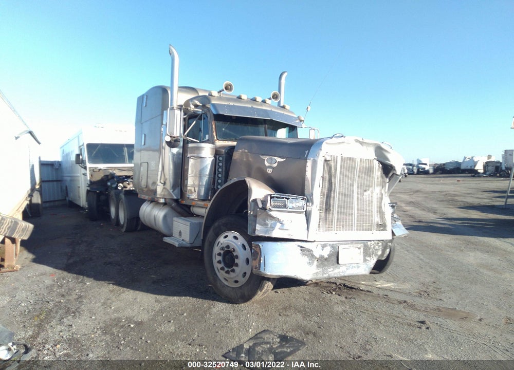 1996 PETERBILT 379 VIN: 1XP5DB9X8TN411996