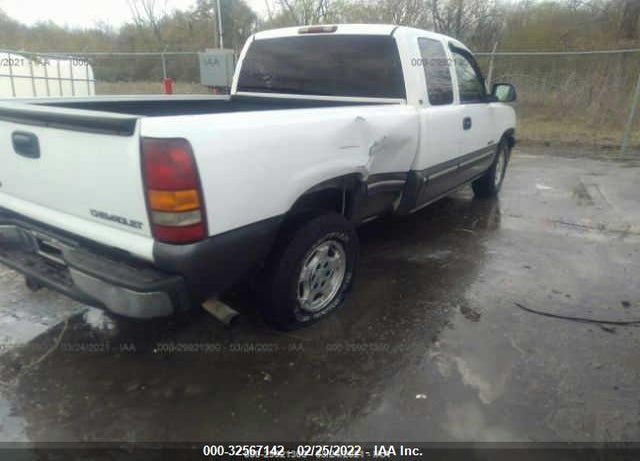 2001 CHEVROLET SILVERADO 1500 LS VIN: 2GCEC19W111300016