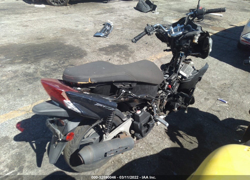 2018 HONDA PCX 150 VIN: RLHKF1807JY301868