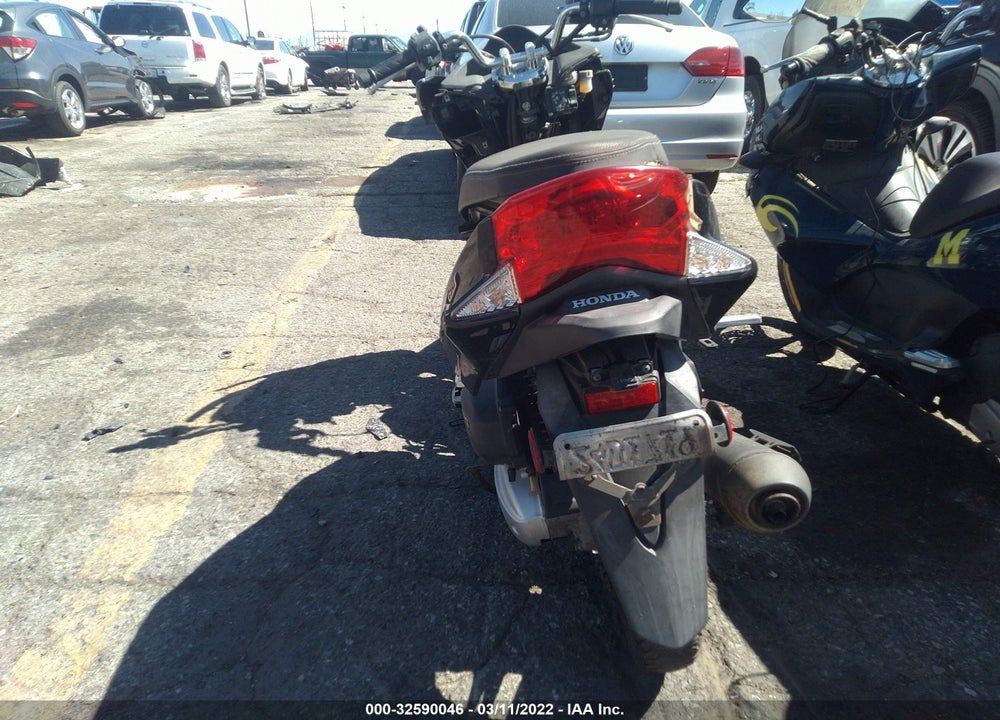 2018 HONDA PCX 150 VIN: RLHKF1807JY301868