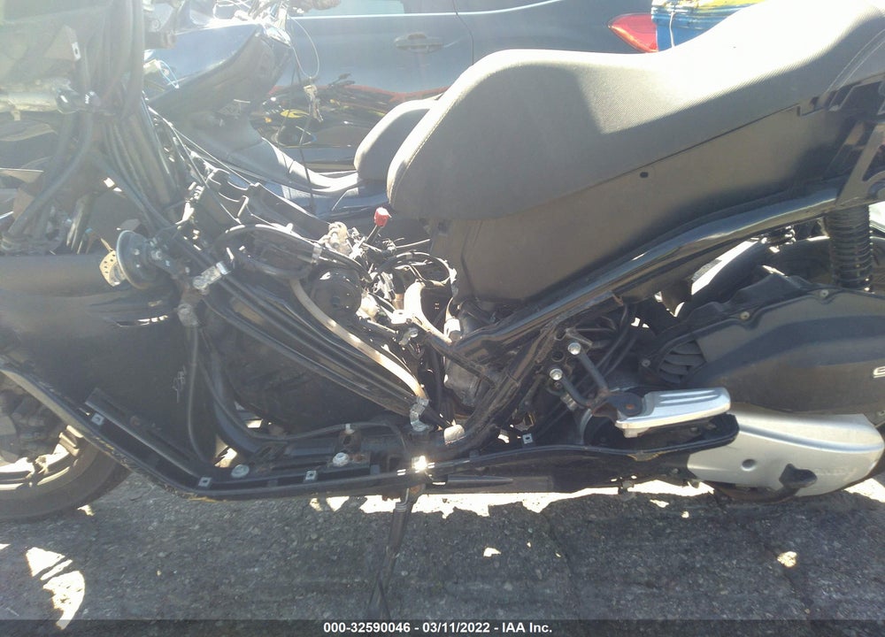 2018 HONDA PCX 150 VIN: RLHKF1807JY301868