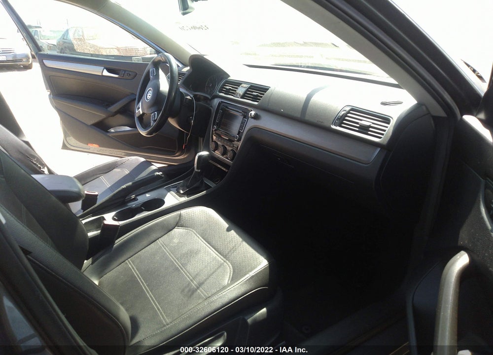 2014 VOLKSWAGEN PASSAT 1.8T SE VIN: 1VWBS7A34EC050634