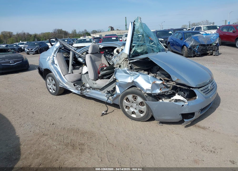 2008 KIA SPECTRA VIN: KNAFE122685502183