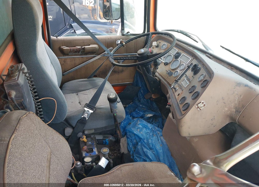 1995 FORD L-SERIES LTS9000 VIN: 1FDZY90UXSVA67696