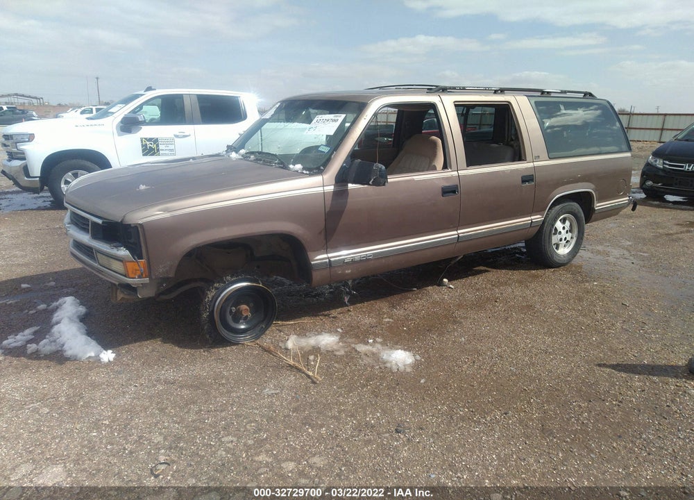 1994 CHEVROLET SUBURBAN VIN: 1GNEC16K9RJ373385