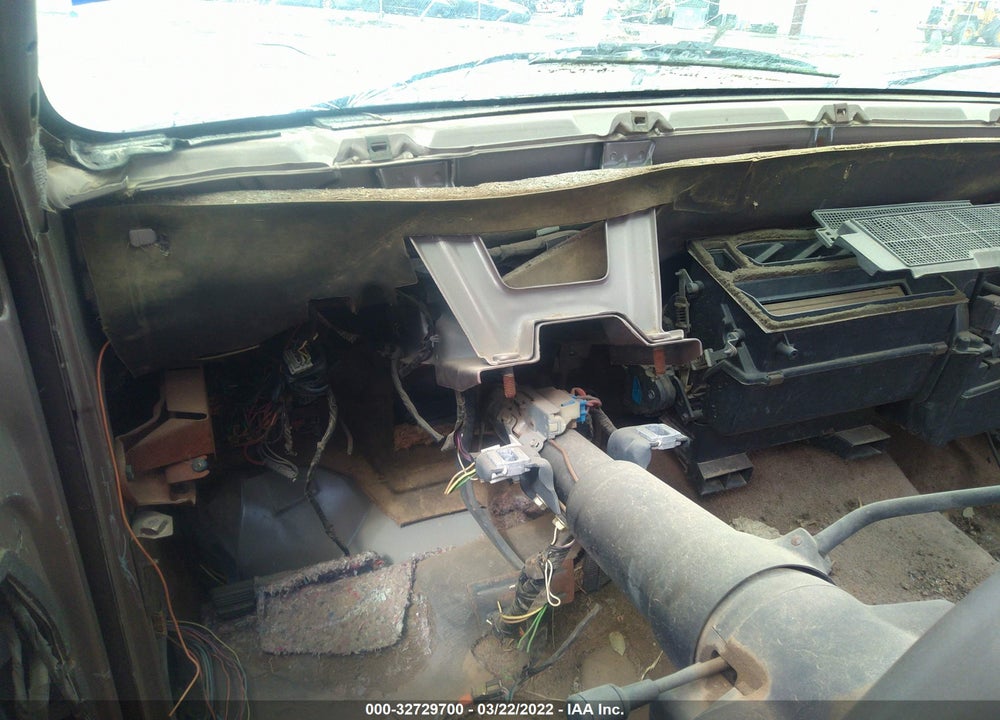 1994 CHEVROLET SUBURBAN VIN: 1GNEC16K9RJ373385