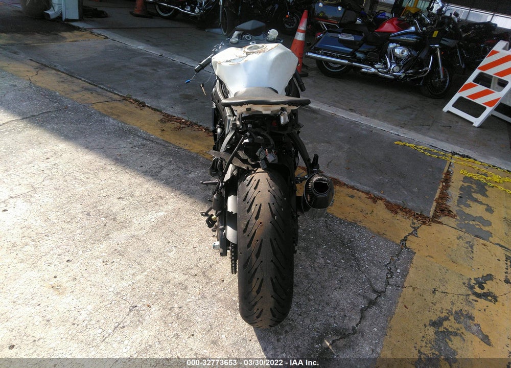 2014 KAWASAKI ZX636 E VIN: JKBZXJE10EA011582
