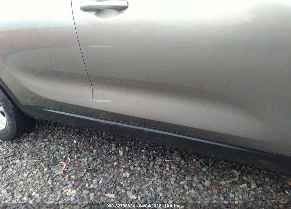 2017 KIA SORENTO VIN: 5XYPG4A38HG226318