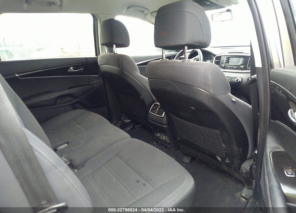 2017 KIA SORENTO VIN: 5XYPG4A38HG226318