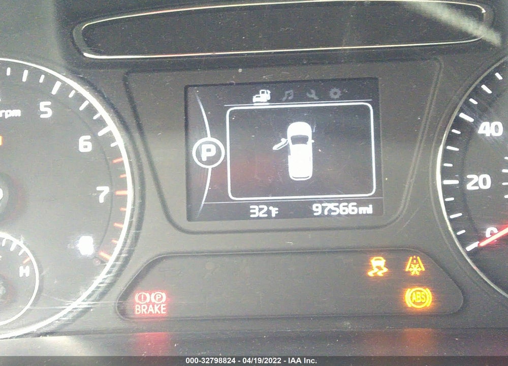 2017 KIA SORENTO VIN: 5XYPG4A38HG226318
