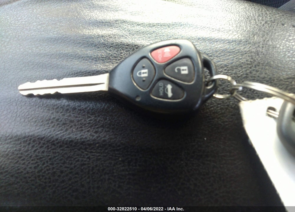 2011 TOYOTA CAMRY SE VIN: 4T1BF3EK1BU610614