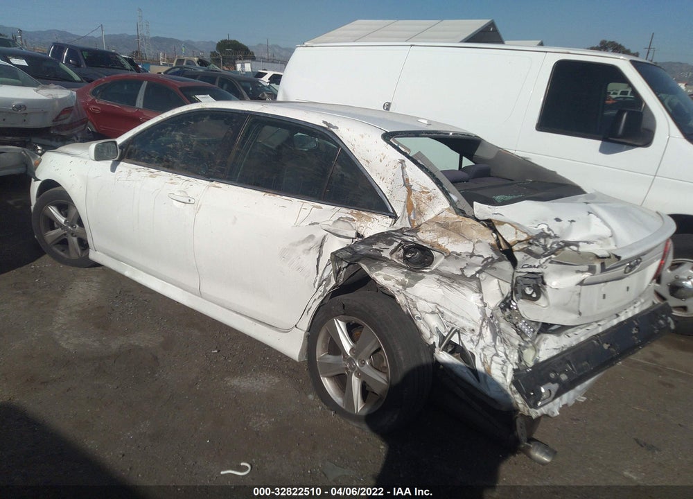2011 TOYOTA CAMRY SE VIN: 4T1BF3EK1BU610614