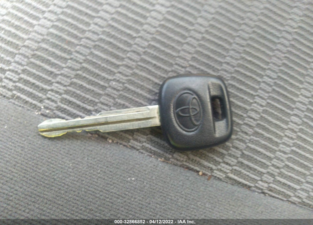 2005 TOYOTA CAMRY XLE/SE/STD/LE VIN: 4T1BE32K35U066967