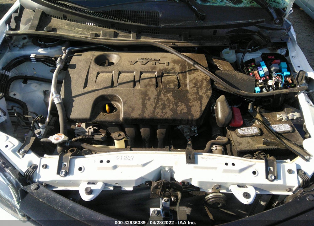 2018 TOYOTA COROLLA VIN: 2T1BURHE5JC063104