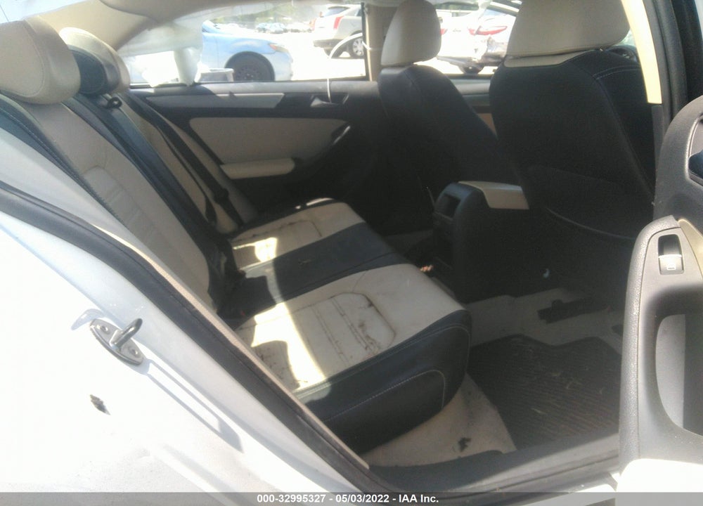 2013 VOLKSWAGEN JETTA 2.5L SEL VIN: 3VWLP7AJ2DM434333