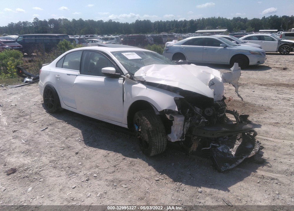 2013 VOLKSWAGEN JETTA 2.5L SEL VIN: 3VWLP7AJ2DM434333