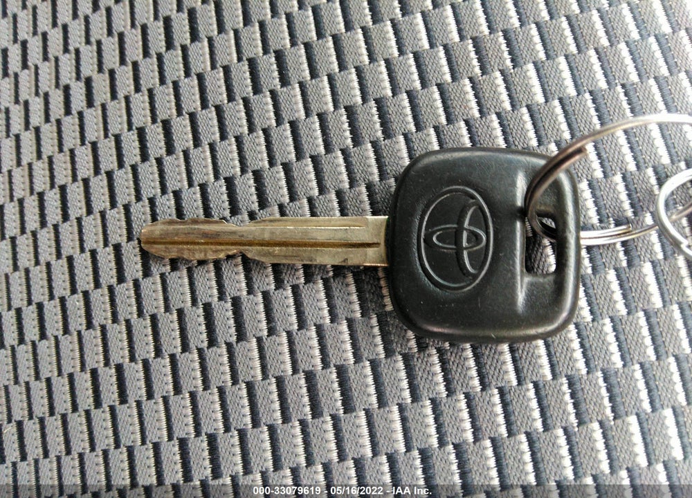 2004 TOYOTA RAV4 VIN: JTEHD20VX40029103