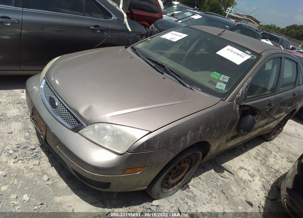 2005 FORD FOCUS ZX4 VIN: 1FAFP34N95W267676