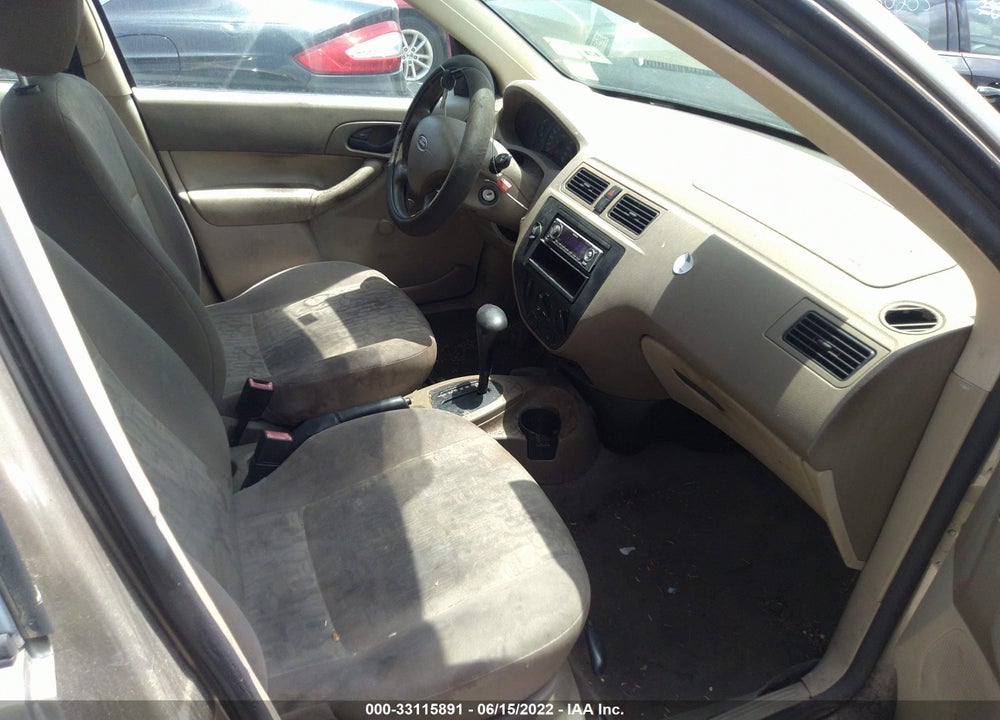 2005 FORD FOCUS ZX4 VIN: 1FAFP34N95W267676
